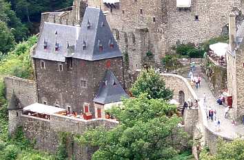 Vorburg von Burg Eltz