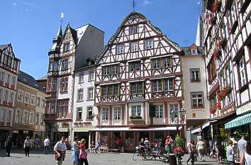 Markt im Stadtteil Bernkastel