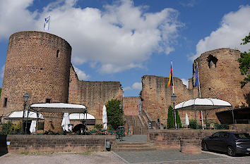 Eingang Burg Neuleiningen
