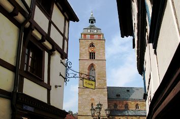 Metzgergasse und Stiftskirche in Neustadt an der Weinstraße