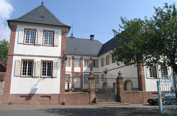 Schlössel in Rhodt unter Rietburg