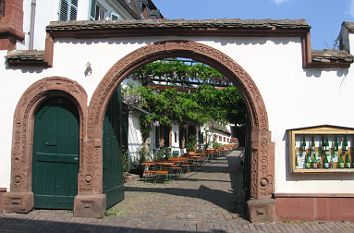 Weingaststätte in Rhodt unter Rietburg