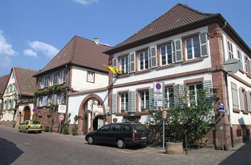 Winzerhaus in der Theresienstraße in Rhodt unter Rietburg