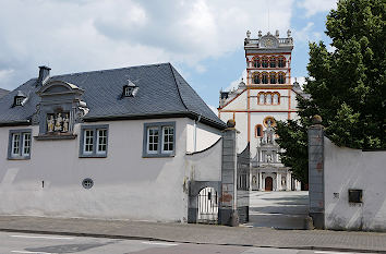 Außenansicht Benediktinerabtei St. Matthias