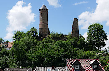 Blick auf die Burg Kirkel