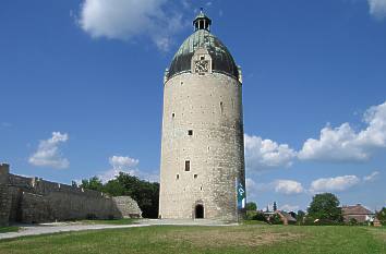 Bergfried von Schloss Neuenburg