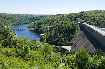 Hängeseilbrücke und Rappbode-Talsperre