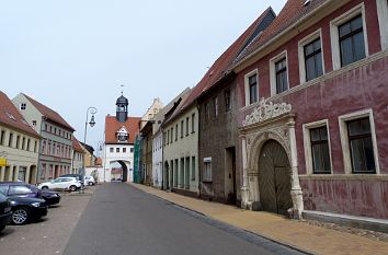 Leipziger Straße mit Au-Tor in Bad Schmiedeberg