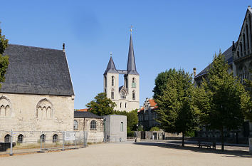 Domplatz Halberstadt mit Martinikirche