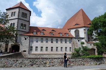 Moritzburg: Burgtor und Burgkapelle