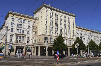 Sozialistischer Klassizismus Ernst-Reuter-Allee Magdeburg