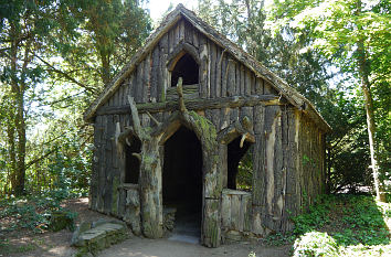 Wurzelhaus im Wörlitzer Park