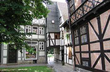 Durchgang zum Neustädter Kirchhof in Quedlinburg