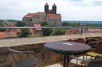 Blick vom Münzenberg zum Quedlinburger Schlossberg