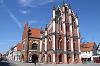 Rathaus mit gotischer Schmuckfassade