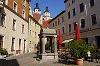 Holzmarkt mit Röhrenbrunnen