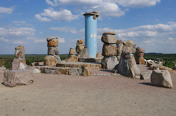 Steinkunst im Lausitzer Findlingspark Nochten