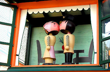 Holzfigurenpaar in Seiffen