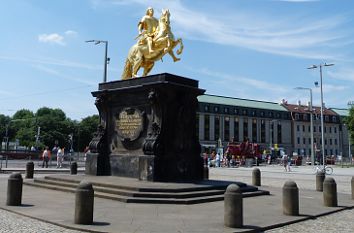 Goldener Reiter auf dem Neustädter Markt