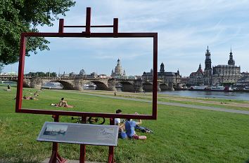 Canalettoblick auf Elbpanorama