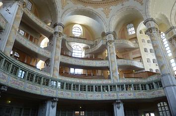 Emporen in der Frauenkirche Dresden