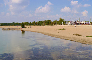 Badestrand Cospudener See mit Gaststätte