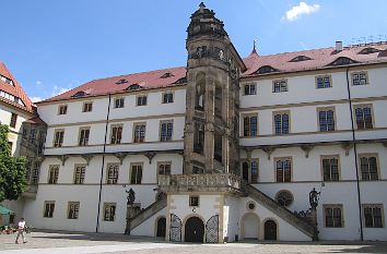 Renaissancehof mit Wendelstein Schloss Hartenfels