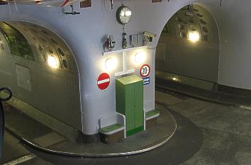 Tunnelröhren im Alten Elbtunnel