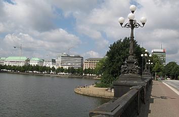 Lombardsbrücke in Hamburg