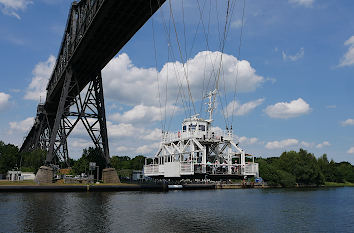 Schwebefähre an der Eisenbahnhochbrücke Rendsburg