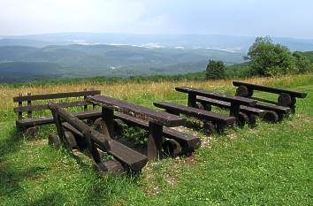 Rastplatz mit Blick zum Thüringer Wald