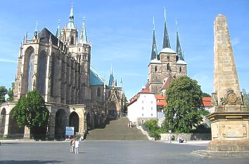 Domstufen, Dom und Severikirche