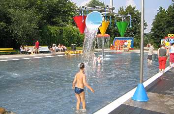 Kinderplanschbecken am Abenteuerspielplatz