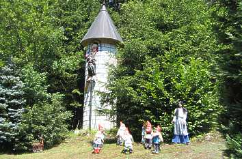 Rapunzel + Schneewittchen und die sieben Zwerge