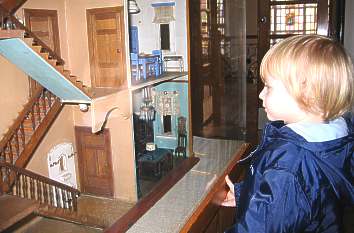 Puppenstube von 1939 im Spielzeugmuseum Sonneberg