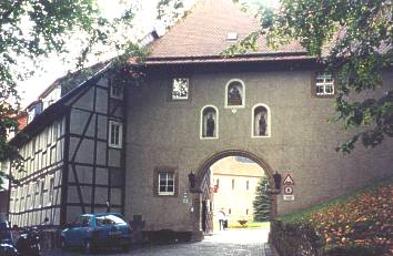 Eingangsportal Kloster Zella