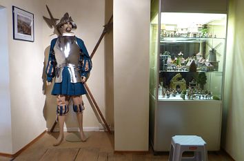 Zinnfigurenmuseum mit Rüstung in Originalgröße