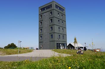 Aussichtsturm mit Kletterwand Großer Inselsberg