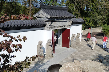 Tor im Chinesischen Garten Weißensee