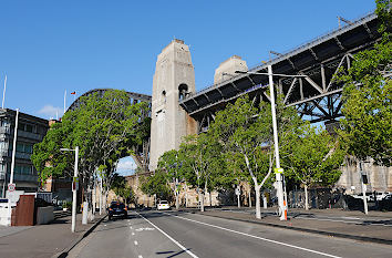 Rampe zur Hafenbrücke in Sydney