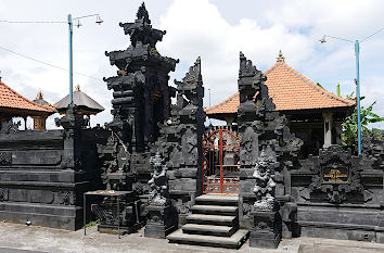 Gapura bzw. Kori am Tempel auf Bali