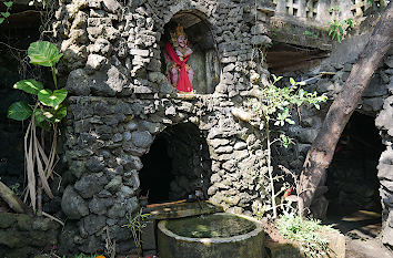 Tempel Pura Campuhan Windhu Segara Padanggalak