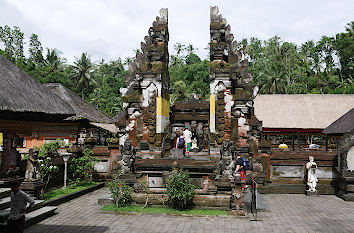 Wassertempel Pura Tirta Empul auf Bali