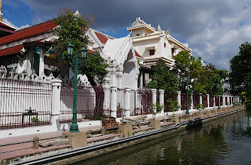 Khlong am Wat Ratchabophit in Bangkok