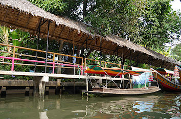 Khlong Lat Mayom Floating Market