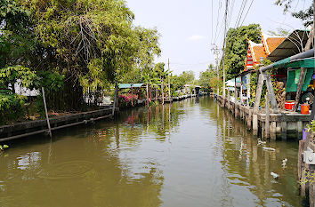 Khlong Lat Mayom Floating Market