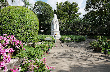 Saranrom Palace Park in Bangkok